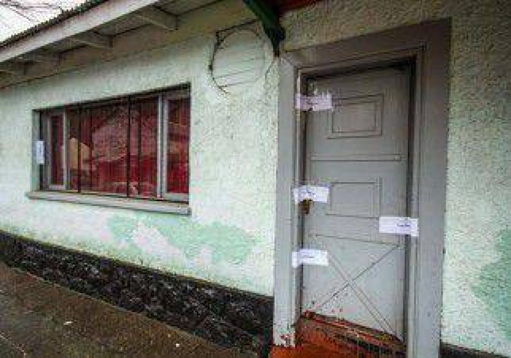 Clausuran dos whisker�as en una investigaci�n por trata 