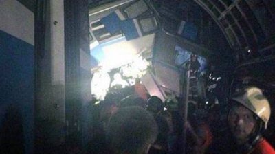 Tragedia en Mosc�: descarril� el metro y hay m�s de 10 muertos