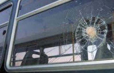 Ataques a varios colectivos oblig� suspender el servicio