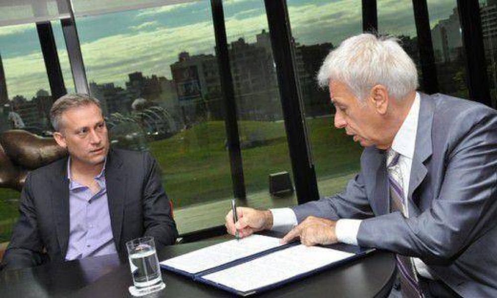 Provincia aportar� $ 1,8 mill�n para extender Costanera de C. Paz
