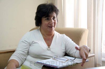 Nora Ambrosis cuestion� datos del Municipio sobre educaci�n