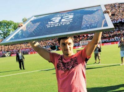 Newell's: Morosano regres� al pa�s con el contrato acordado con Sunderland