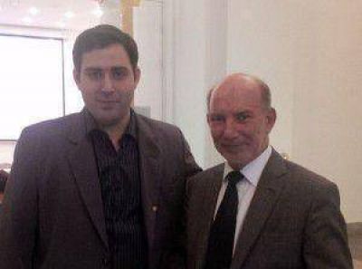 Un misionero elegido entre 30 j�venes l�deres de Am�rica