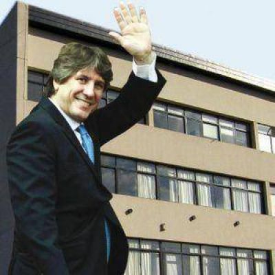 Los caminos del Boudougate conducen a una facultad platense 