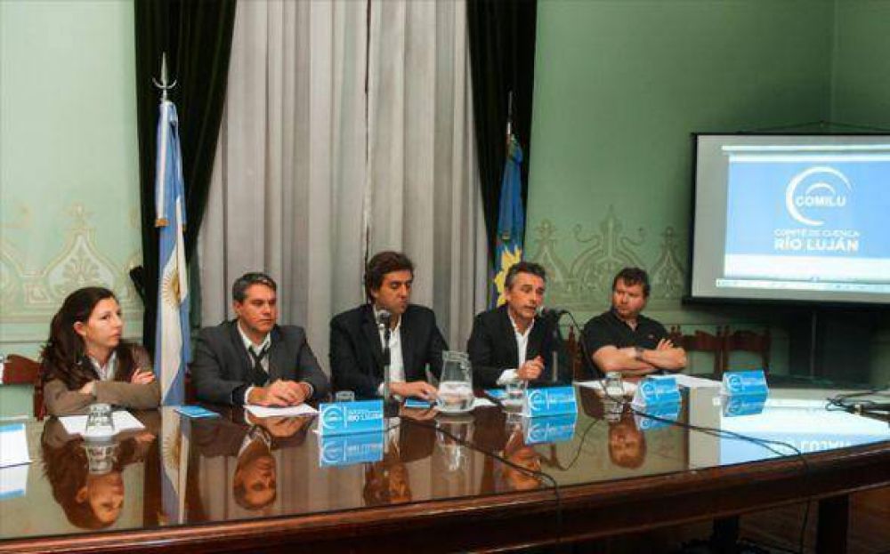 Presentaron un proyecto de ley para crear un comit� de cuenca del R�o Luj�n