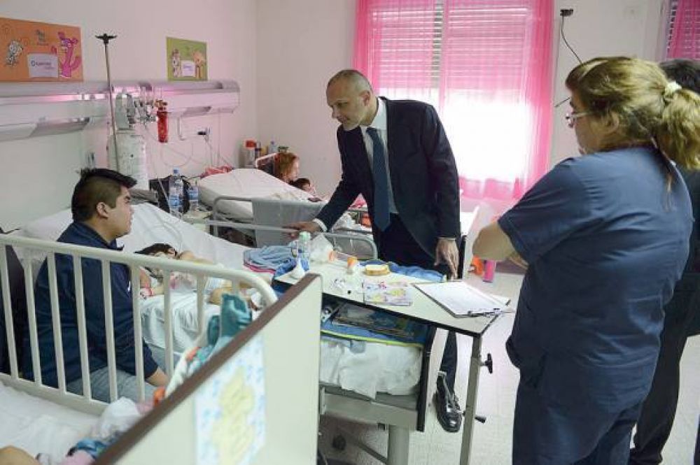 Se incorporar�n pediatras de otras localidades al Regional