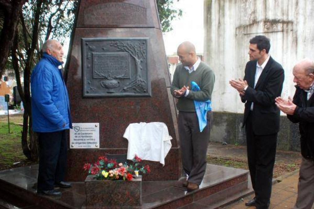 Defensores cumpli� sus 100 a�os de vida y pasi�n
