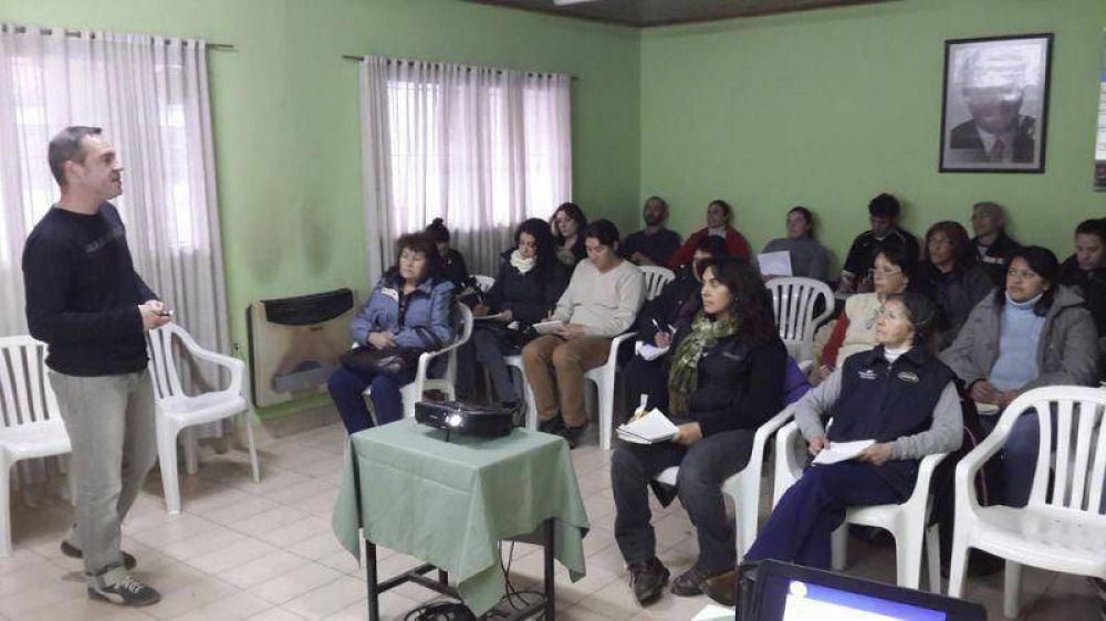 La UTHGRA Bariloche realiz� con �xito un curso sobre manipulaci�n de alimentos