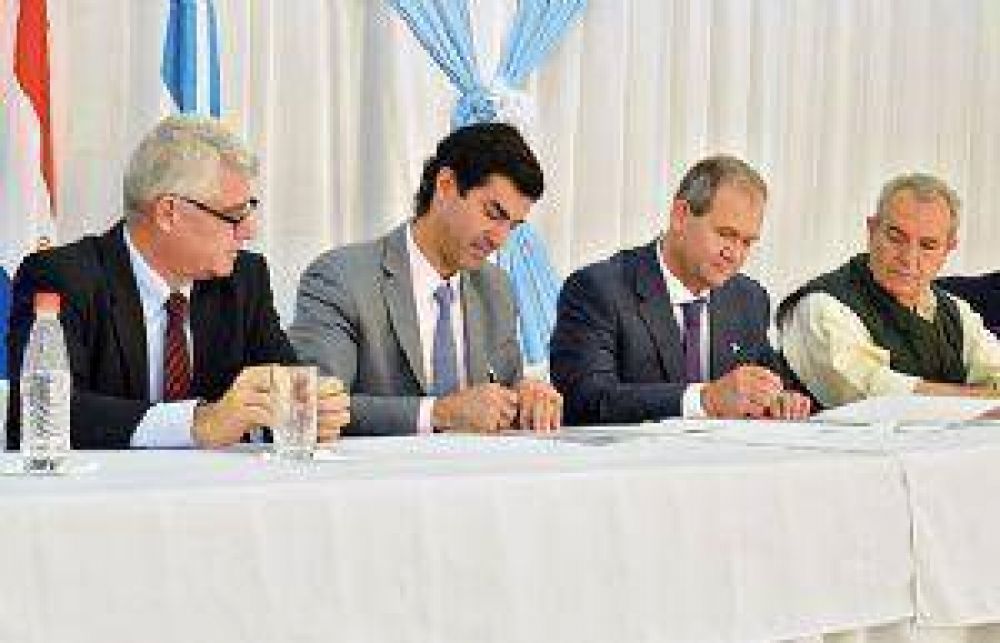 Salta y Boquer�n propician el desarrollo econ�mico y social de la zona lim�trofe con Paraguay 
