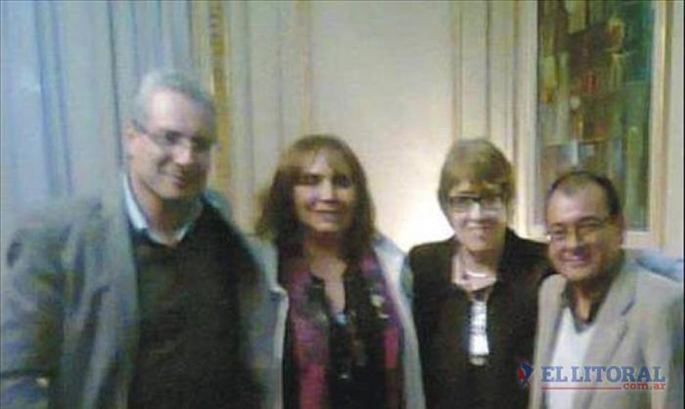 Parodi se reuni� con la Red Compromiso Social por Malvinas