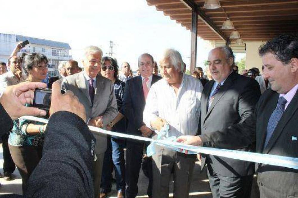 Junto a su par de Crdoba, el gobernador Colombi inaugur obras en la Terminal de mnibus de Itat