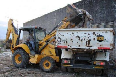 La Municipalidad contin�a su intensa labor para erradicar basurales en diferentes puntos de la Ciudad