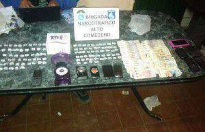Dos bocas de expendio de droga cerradas