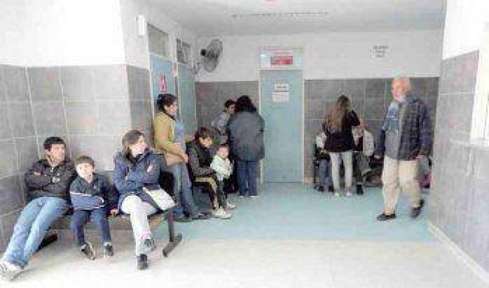 M�s de 400 personas por d�a se atendieron en el Hospital
