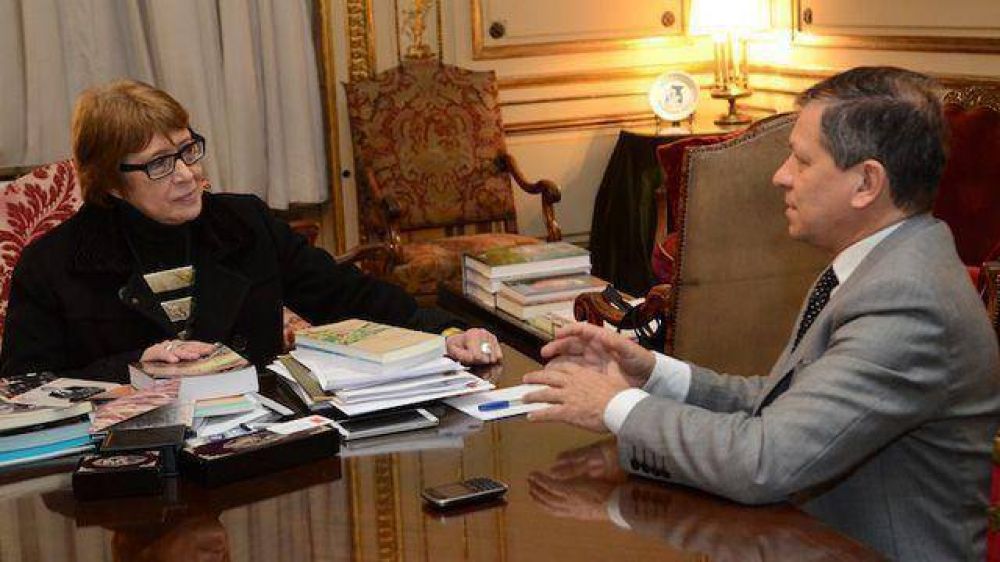 B�ez present� a Parodi la �reescritura� de la historia de Entre R�os	