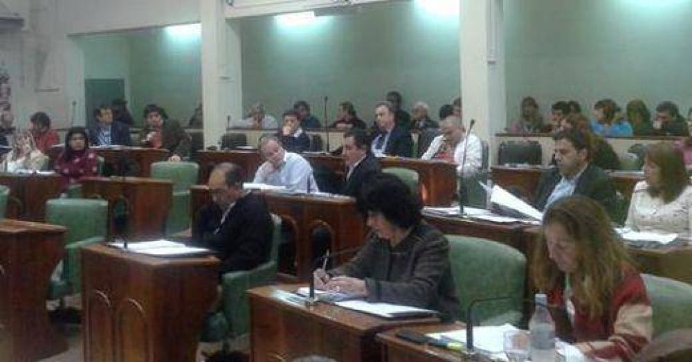 La visita de Posse a Rojas trajo repercusiones en el Concejo Deliberante