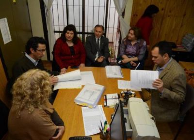 Advierten que el Municipio pag� subsidios a sus funcionarios