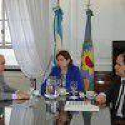 Vidal se reuni� con la ministra de Econom�a de la provincia