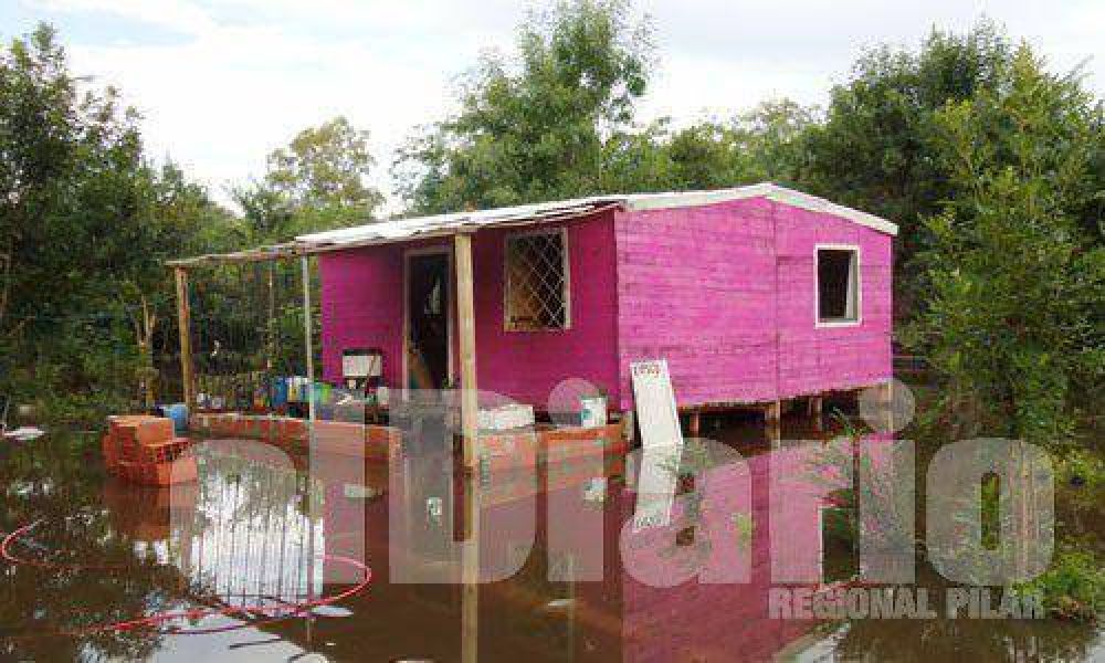 La pol�tica apunta al r�o Luj�n, pero las inundaciones siguen