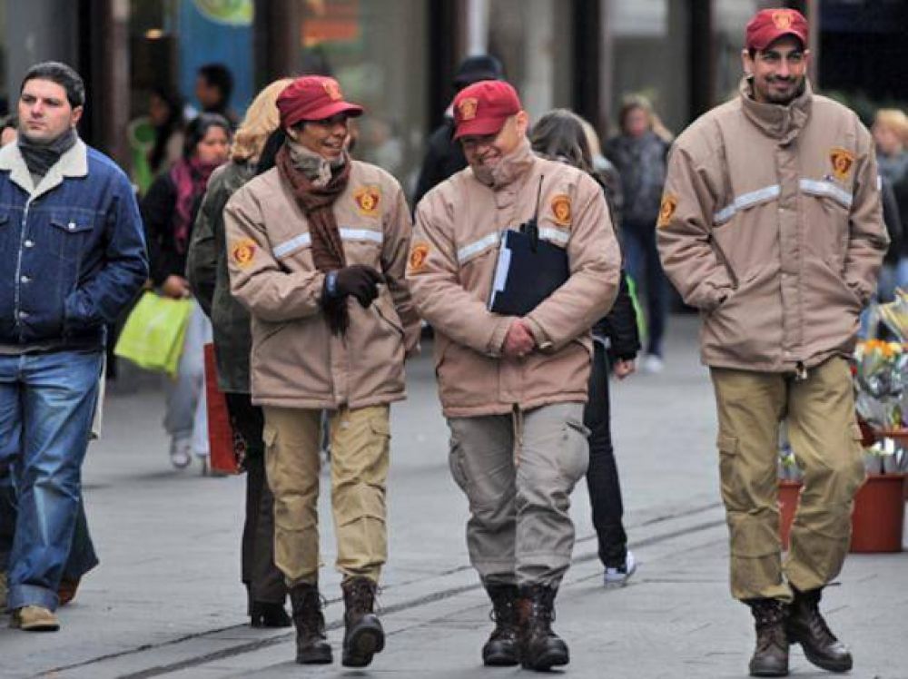 Operativo especial y refuerzo de transporte por el D�a del Amigo
