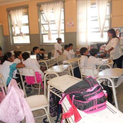 Seg�n Educaci�n, s�lo se devolvi� el 70 por ciento de los contenidos