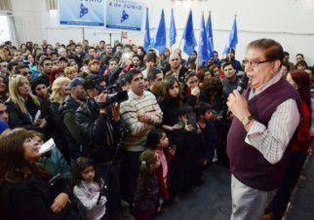 MPN: Pereyra se lanz� con duras cr�ticas a la lista Azul 