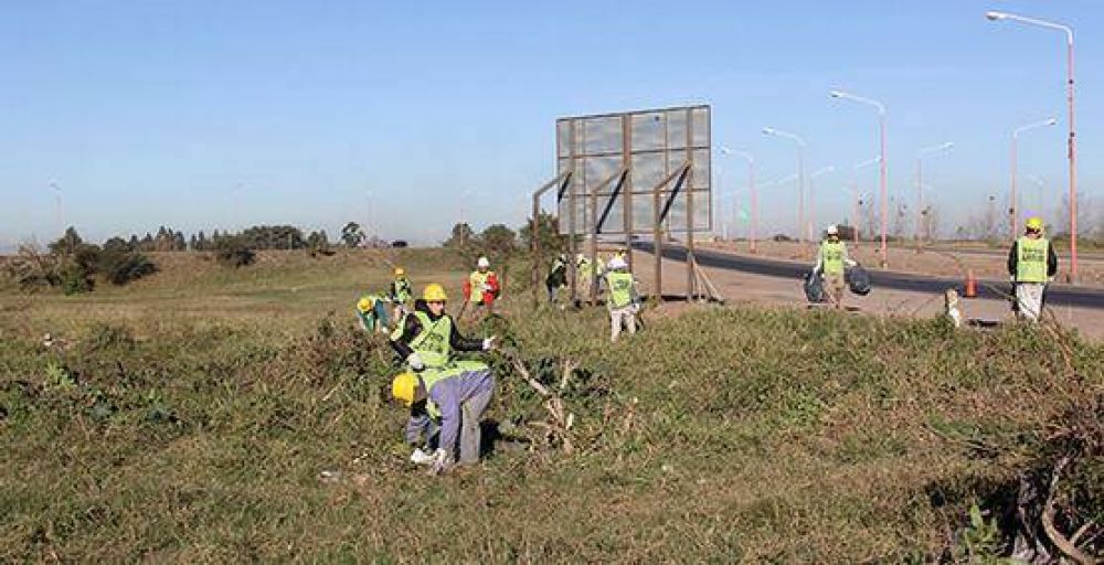 La polic�a trabajar� para mantener limpios los accesos a la Capital tucumana