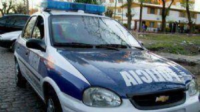 Apu�alan a una ni�a al bajar de un colectivo