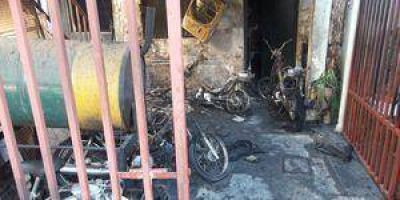 Dos detenidos por incendio intencional a una casa que provoc� quemaduras del 90% del cuerpo a un hombre