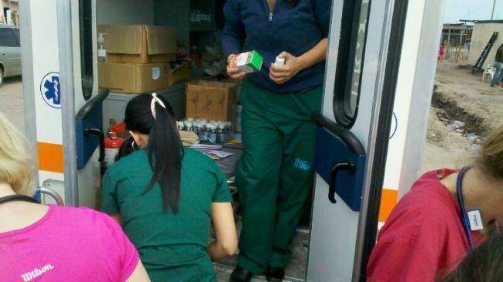 Destacan eficiente provisi�n de medicamentos a los evacuados