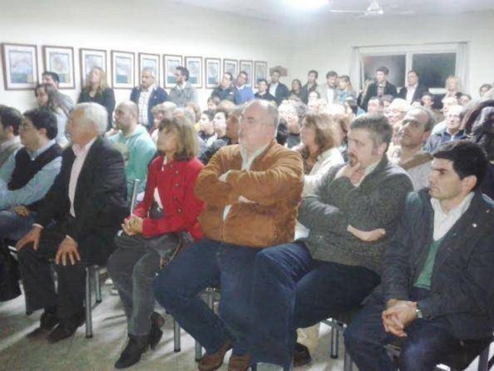Selva: �Por la tarea de Federico Guibaud, el Intendente saldr� del Frente Renovador�