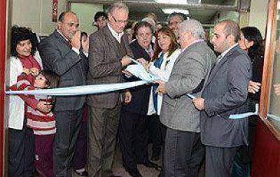 Inauguraron un hospital de d�a para adultos en el Gandulfo
