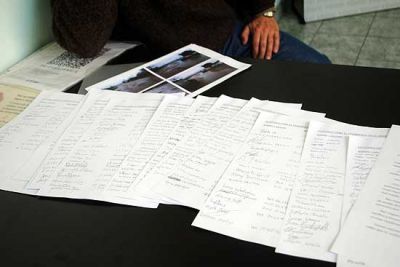 Juntaron 800 firmas reclamando asfalto en el �12 de Octubre�