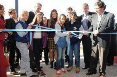 Sileoni inaugur� instalaciones de la Escuela Agropecuaria de Lincoln