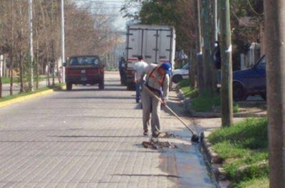 La Comuna avanza con los contratos a Neike Chamigo