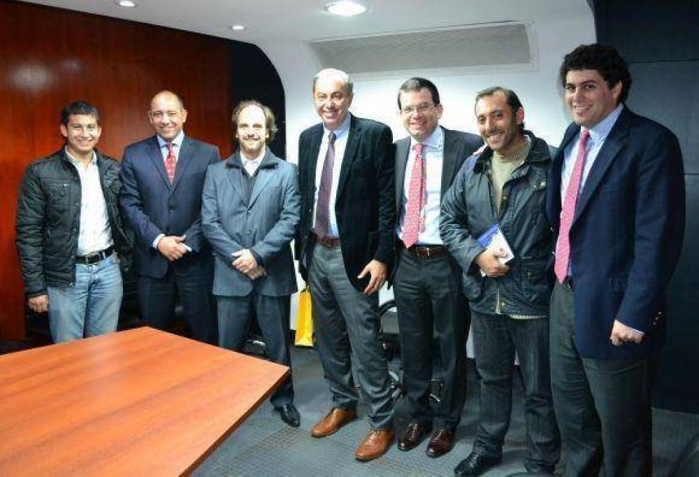 El club Boca Juniors colabora con una escuela de Rosario de la Frontera 