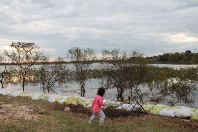 Los vecinos de la costa piden la consolidaci�n de defensas en Colastin� Sur