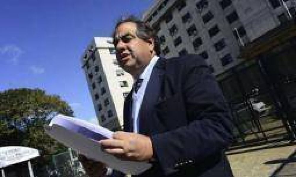 Para Julio Mart�nez �Beder tiene intenciones de ser reelecto�