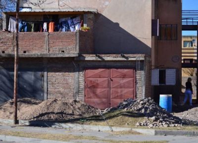 Vecinos del ATE 3 denuncian una construcci�n clandestina en el barrio