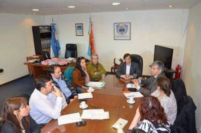 El Ministro Jefe de Gabinete se reuni� con los profesionales de Salud