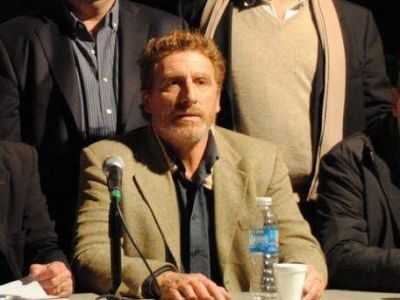 Gustavo Petr� y una denuncia por incompatibilidad de cargos p�blicos