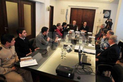 Para el INA �hubo dos picos que alteraron los pron�sticos�