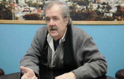 Vecinos del barrio Golf ultiman detalles del proyecto de la red cloacal para iniciar la obra