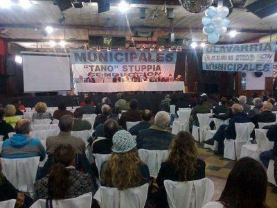 Municipales definieron retomar el plan de lucha