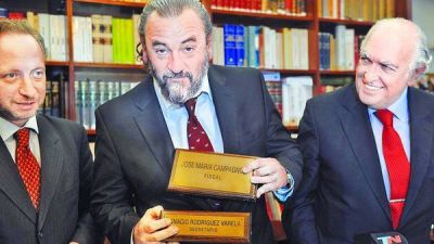 Campagnoli reasume el lunes y pide la reincorporaci�n de todo su equipo