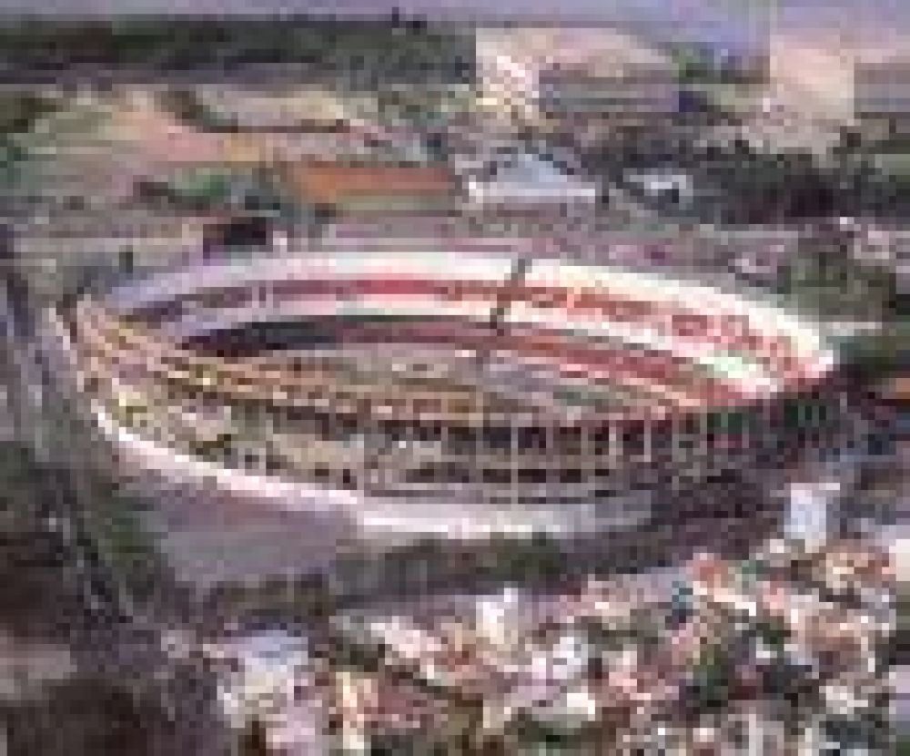 VECINOS DE RIVER EN ALERTA	