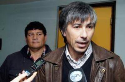 Cuando los que mandan pierden la verg�enza, los que obedecen, pierden el respeto