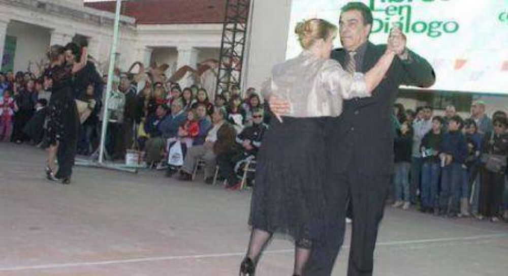 La Feria del Libro cerr� sus puertas a pura milonga