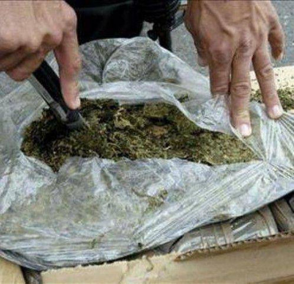 Dos detenidos por tenencia de drogas