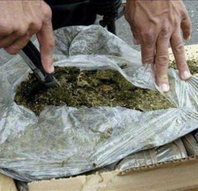 Dos detenidos por tenencia de drogas